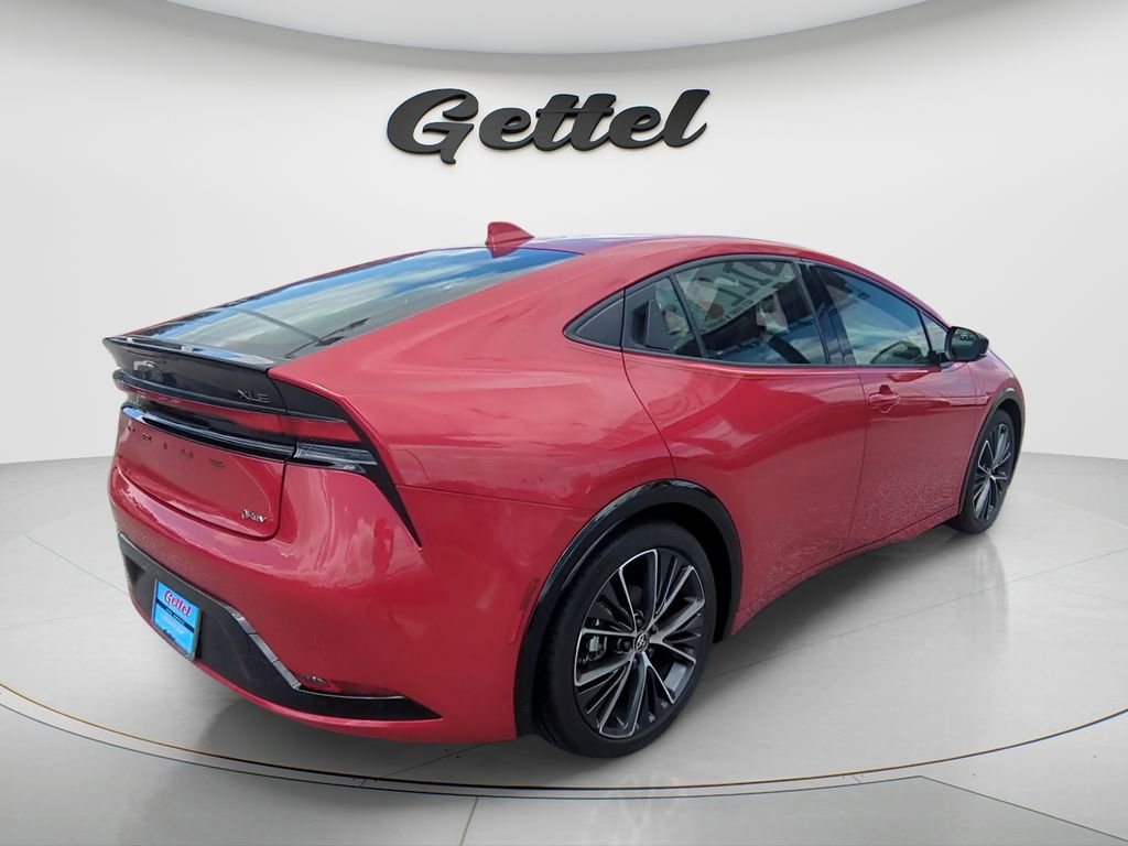 Used 2024 Toyota Prius XLE image 7