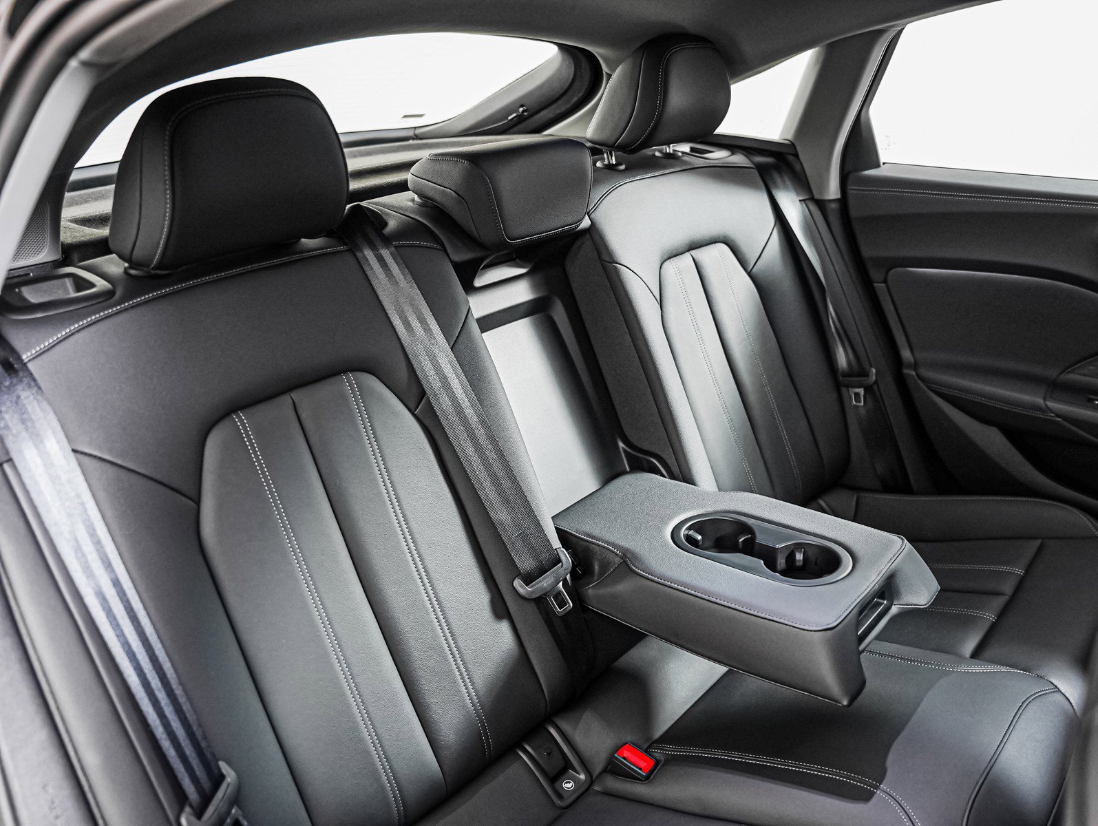 Certified 2025 Audi A5 2.0T Premium w/ Convenience Package image 10