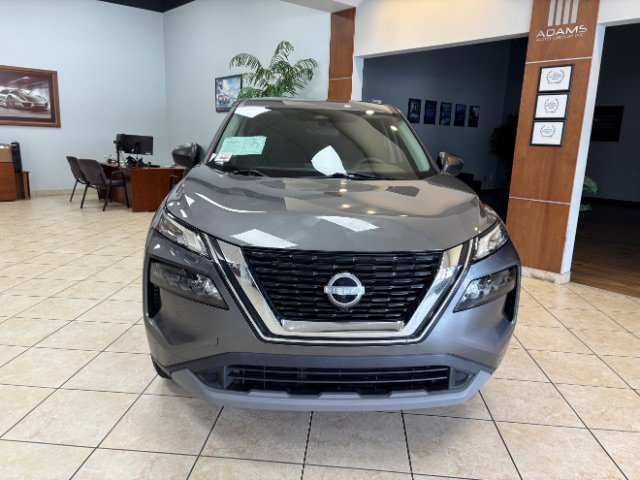 Used 2023 Nissan Rogue S FWD image 2