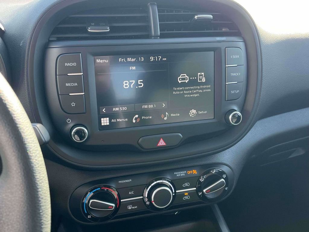 Certified 2025 Kia Soul LX w/ LX Technology Package image 19