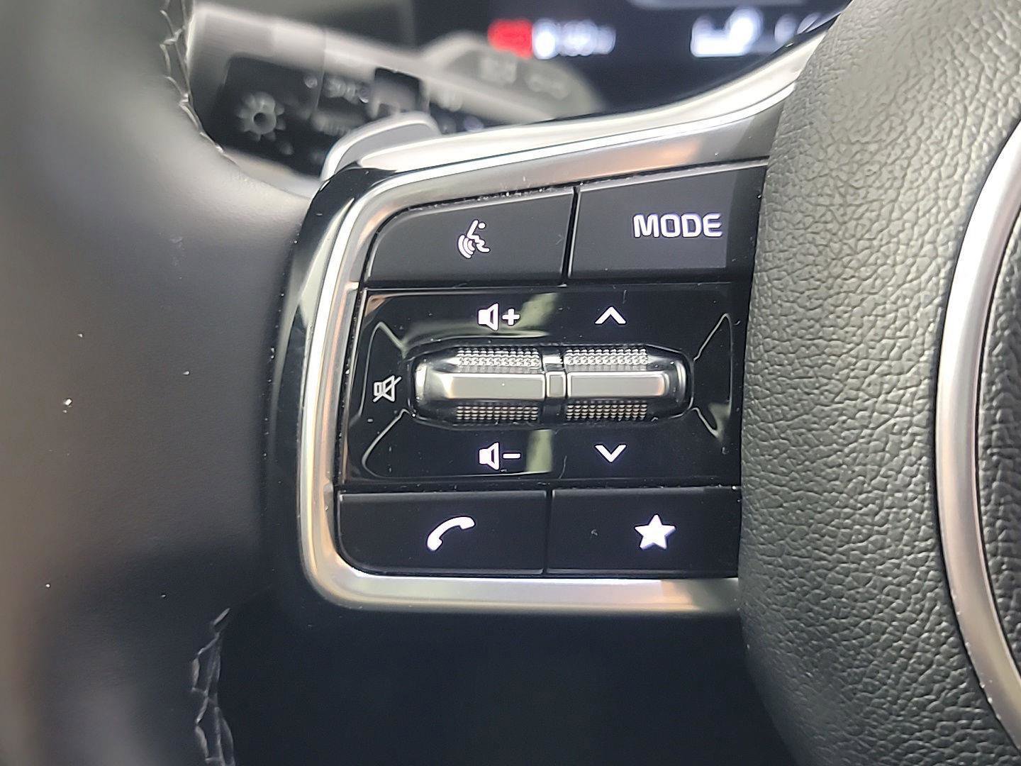 Used 2024 Kia Sorento SX Prestige image 27