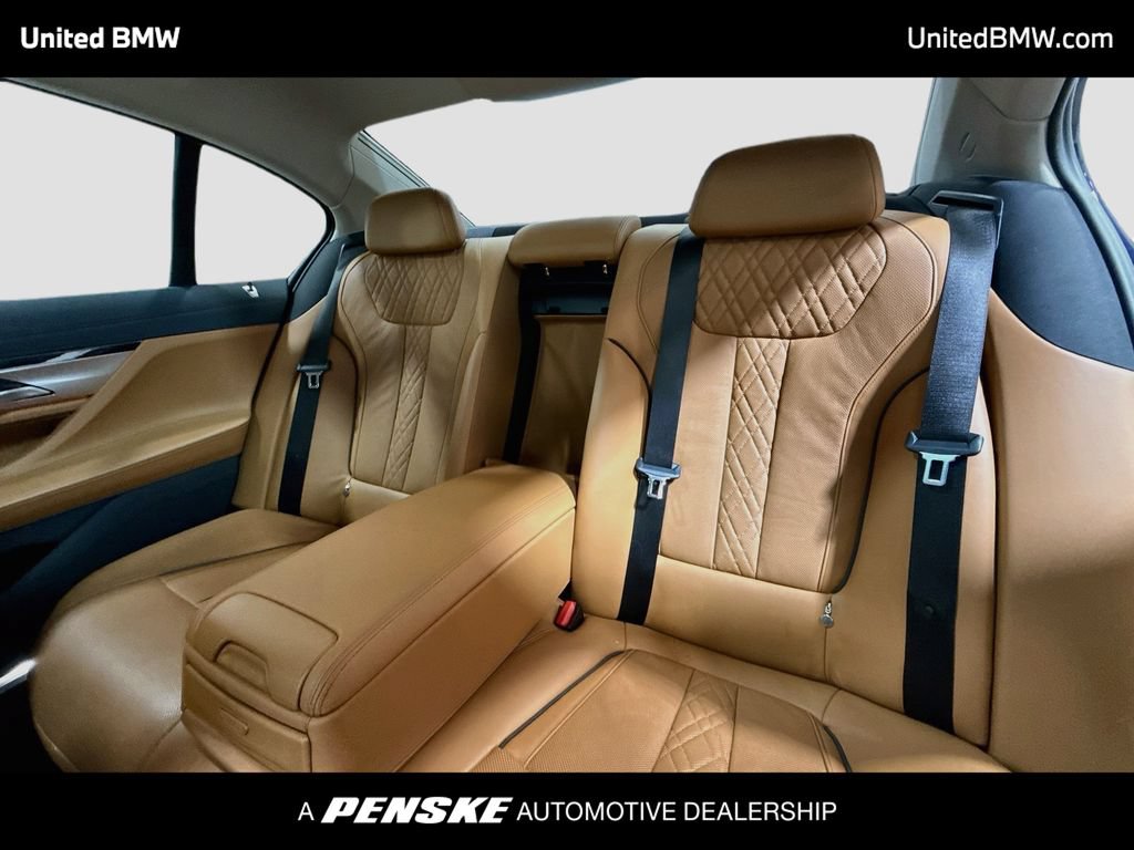 Used 2020 BMW 750i xDrive AWD/4WD image 20