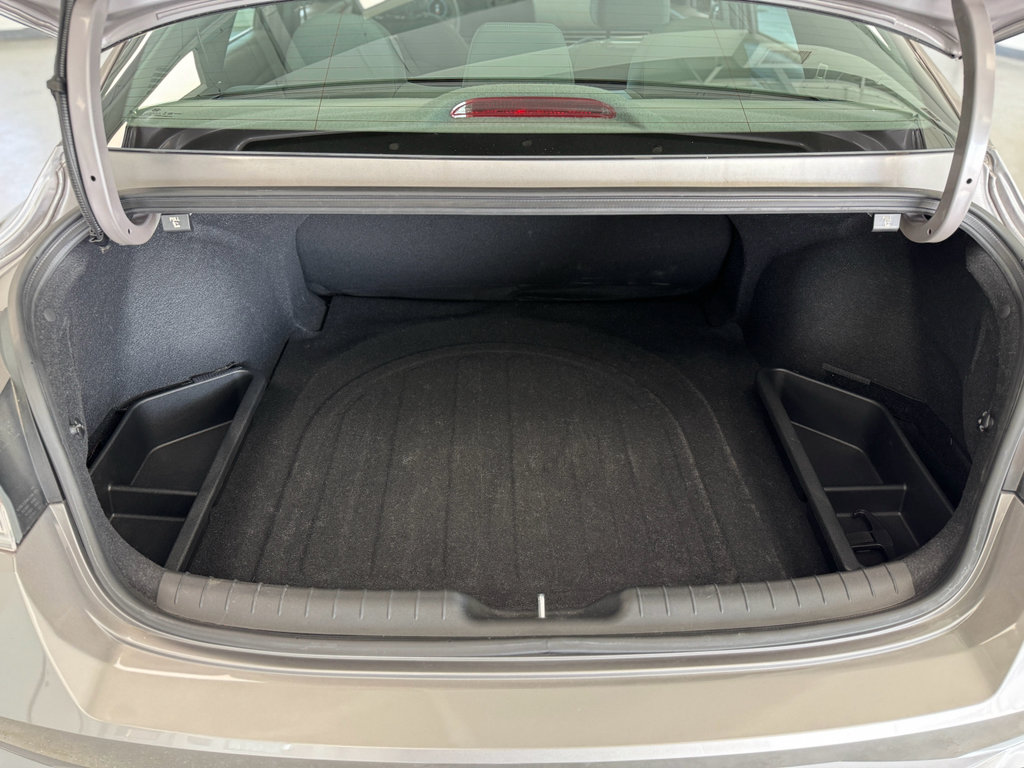 Used 2023 Hyundai Elantra SEL w/ Convenience Package image 29