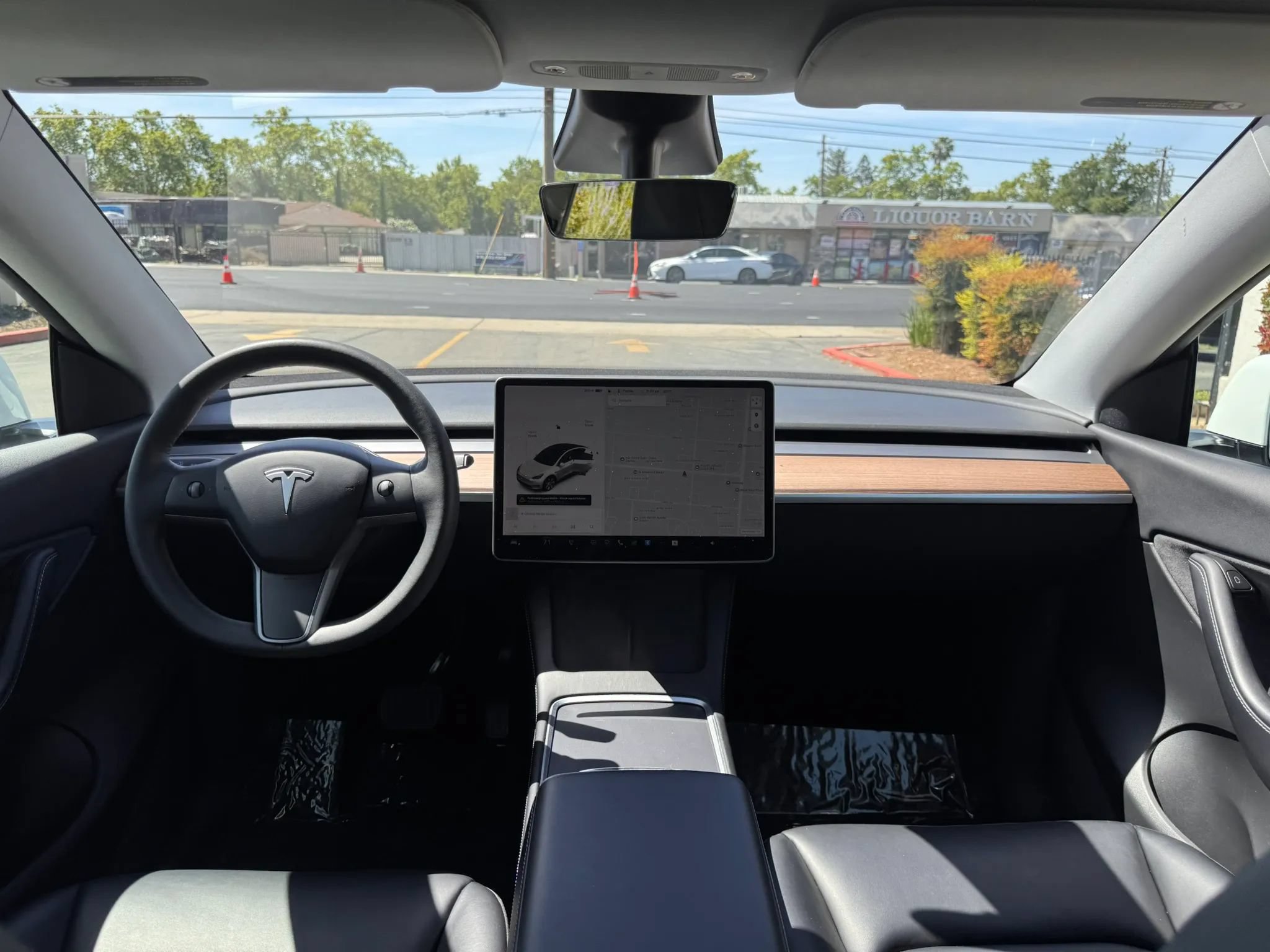 Used 2021 Tesla Model Y Long Range AWD/4WD image 21