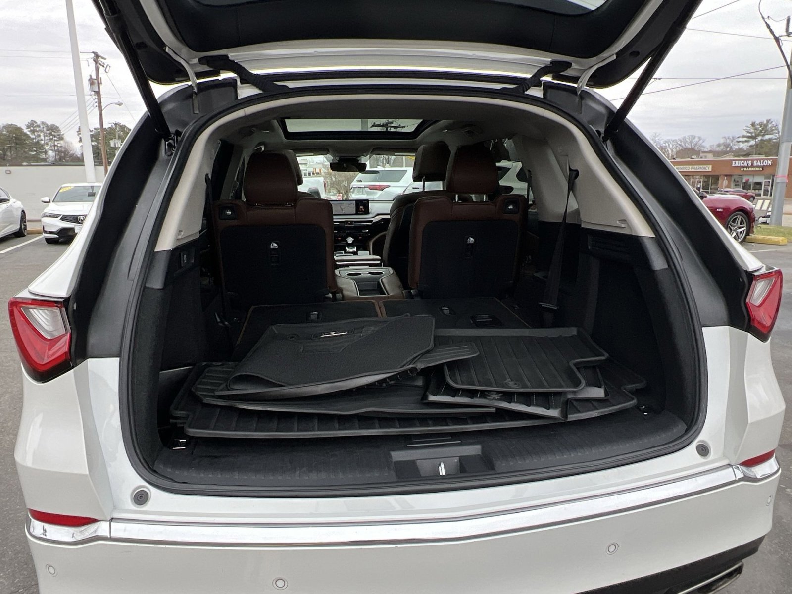 Certified 2024 Acura MDX FWD w/ Technology Package image 24