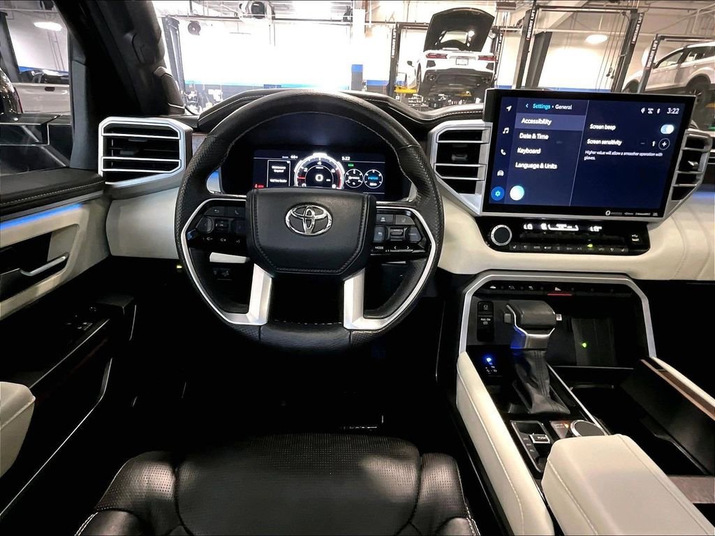 Used 2024 Toyota Sequoia Capstone AWD/4WD image 18