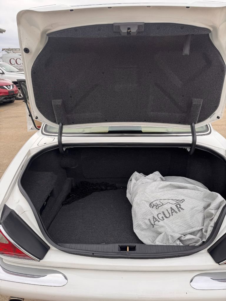 Used 2001 Jaguar XJ Vanden Plas image 7