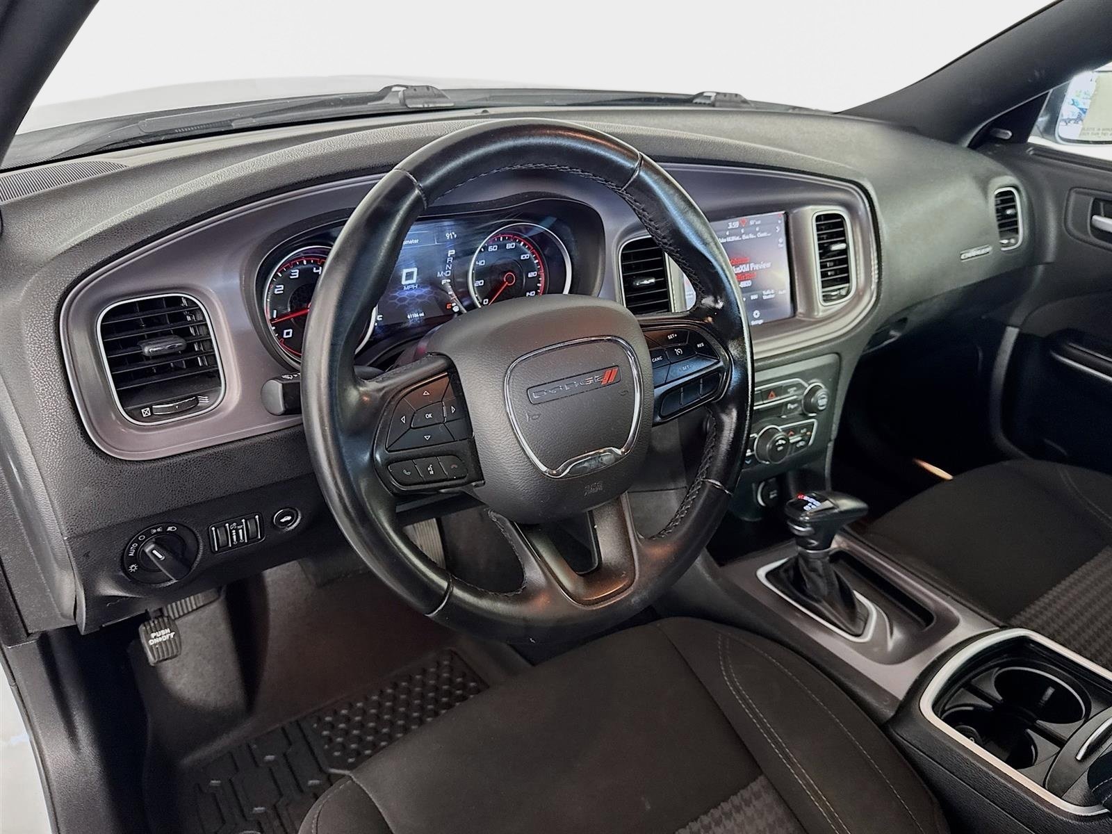 Used 2023 Dodge Charger SXT image 10