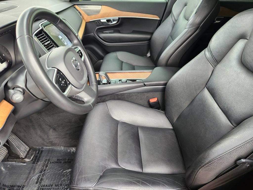 Used 2023 Volvo XC90 B6 Plus w/ Protection Package AWD/4WD image 4