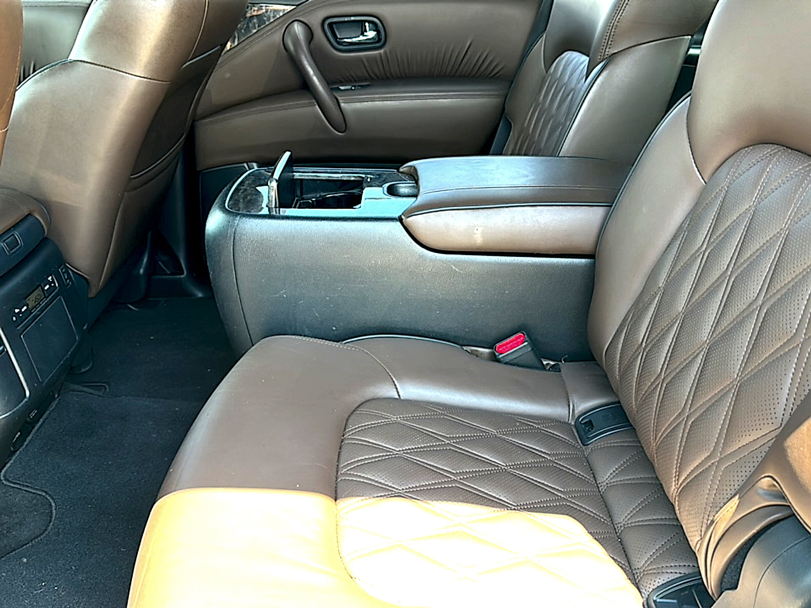 Used 2021 Nissan Armada Platinum w/ Captain's Chairs Package RWD image 20