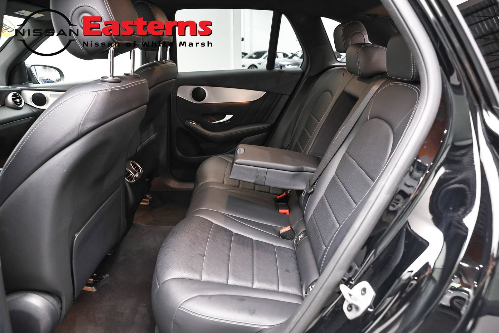 Used 2022 Mercedes-Benz GLC 300 4MATIC w/ AMG Line image 21
