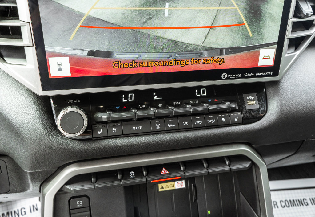 Used 2023 Toyota Tundra Limited AWD/4WD image 20