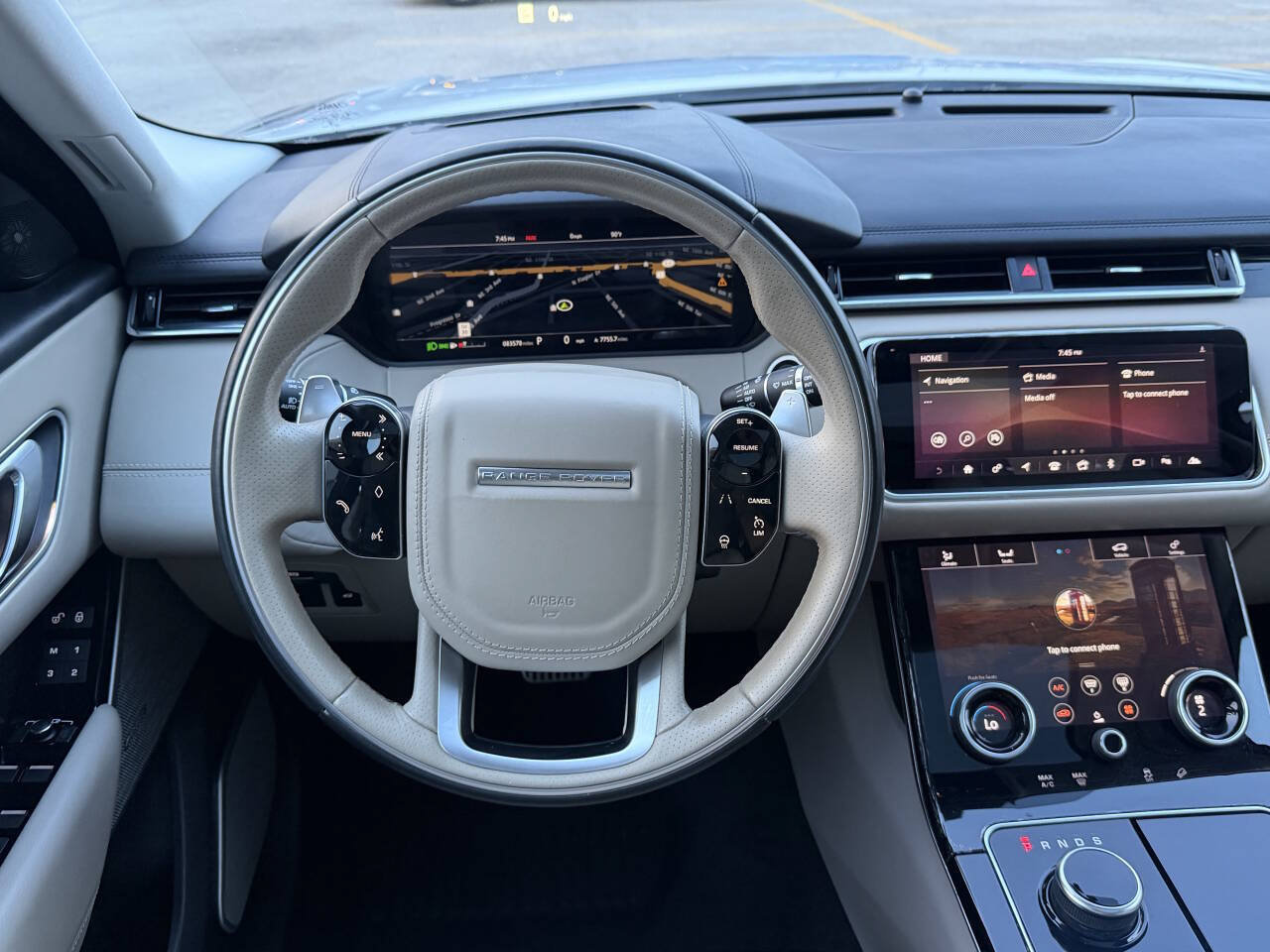 Used 2018 Land Rover Range Rover Velar R-Dynamic SE AWD/4WD image 29