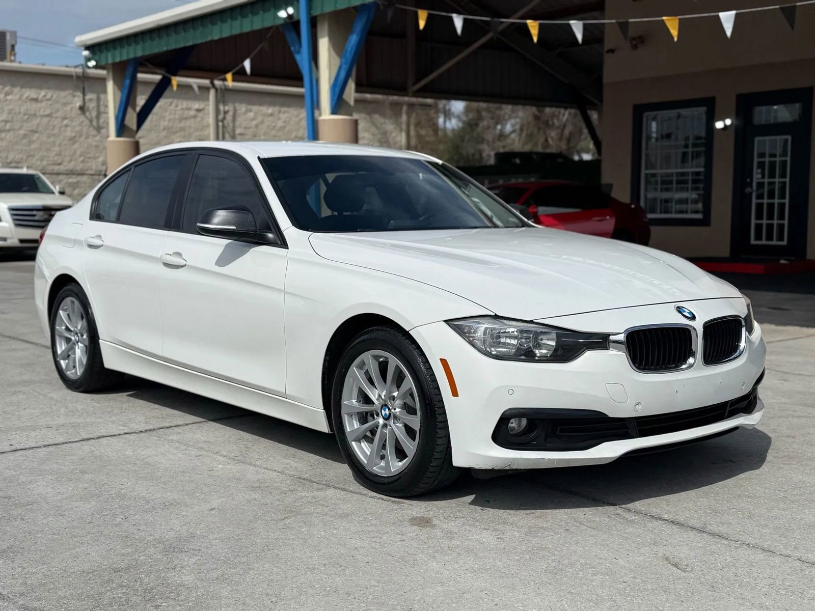 Used 2016 BMW 320i Sedan image 3