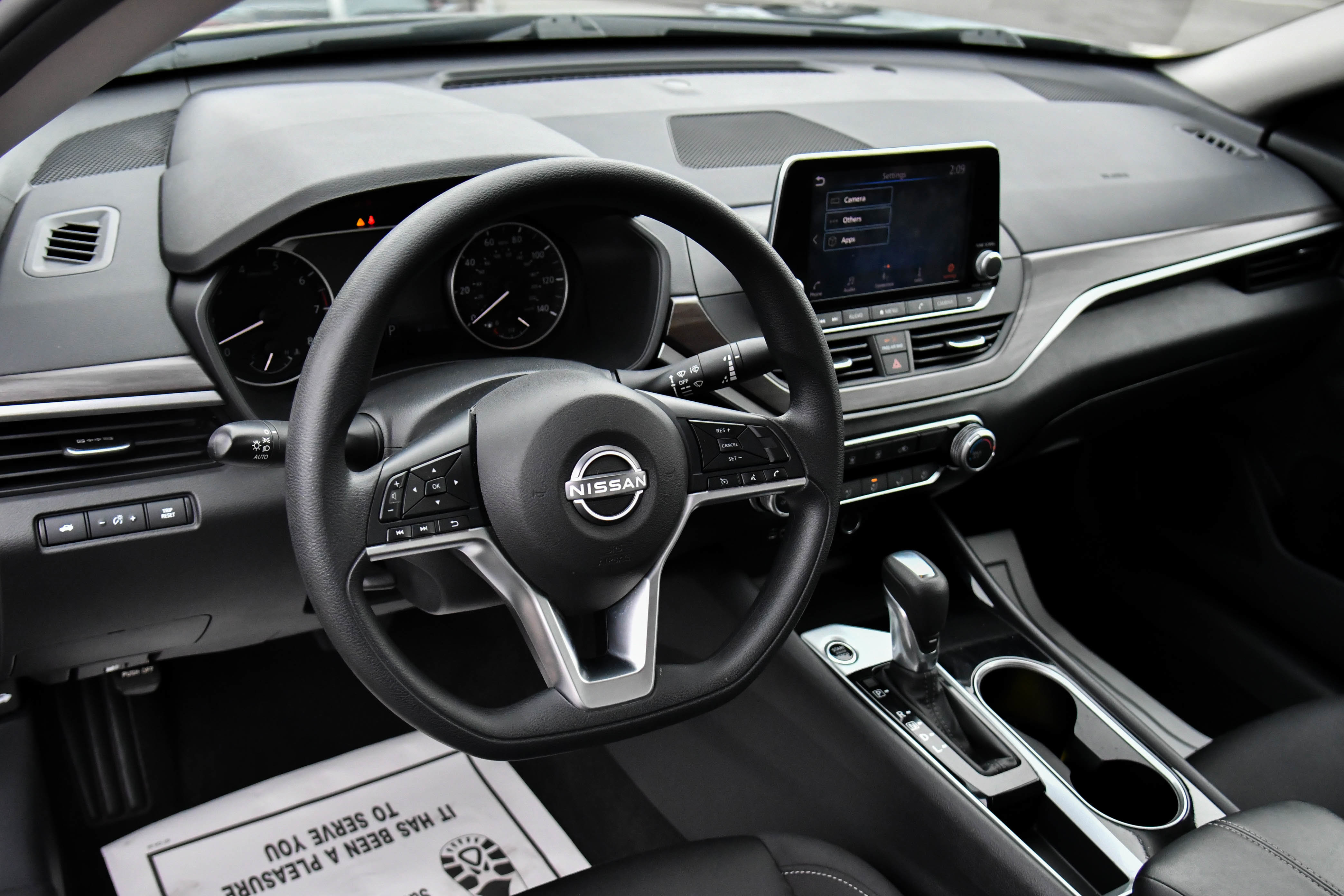 Used 2024 Nissan Altima 2.5 SV image 14