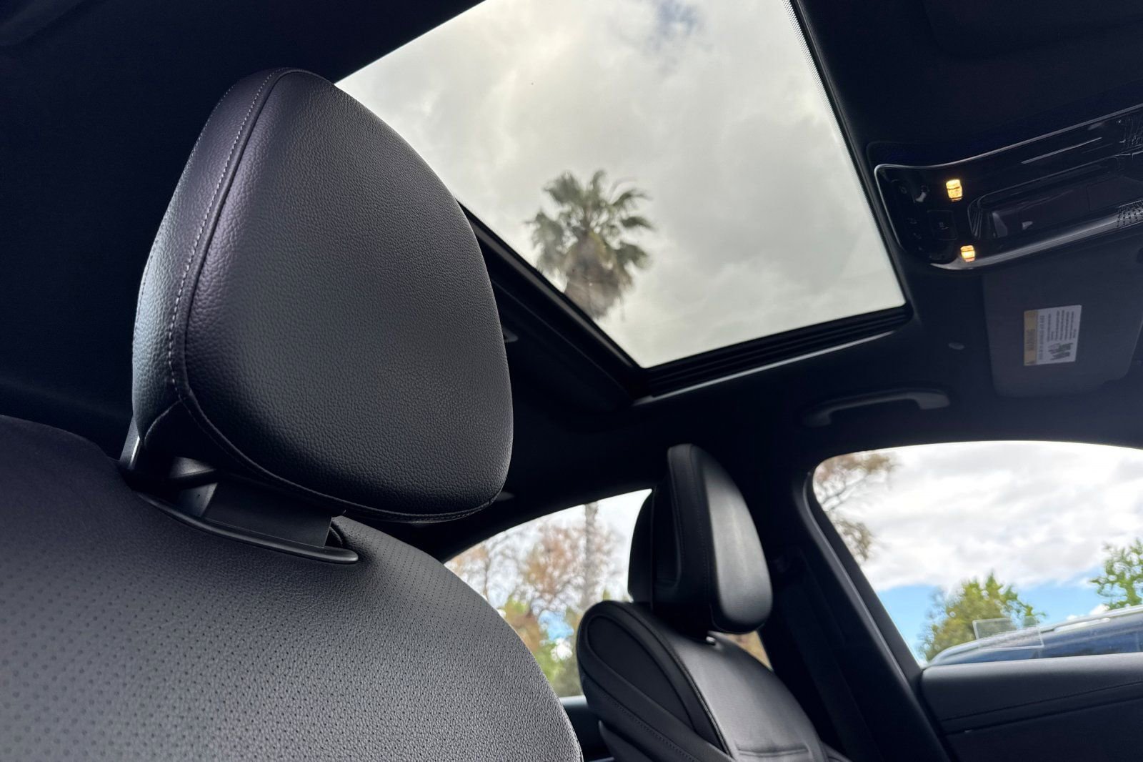 Used 2022 Mercedes-Benz C 300 Sedan w/ AMG Line w/ Night Package image 16