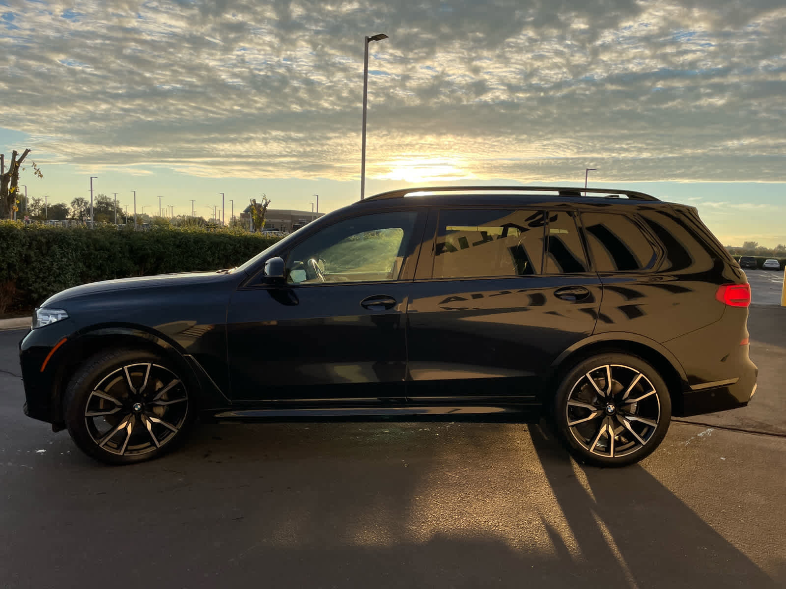 Used 2019 BMW X7 xDrive40i w/ Premium Package image 3