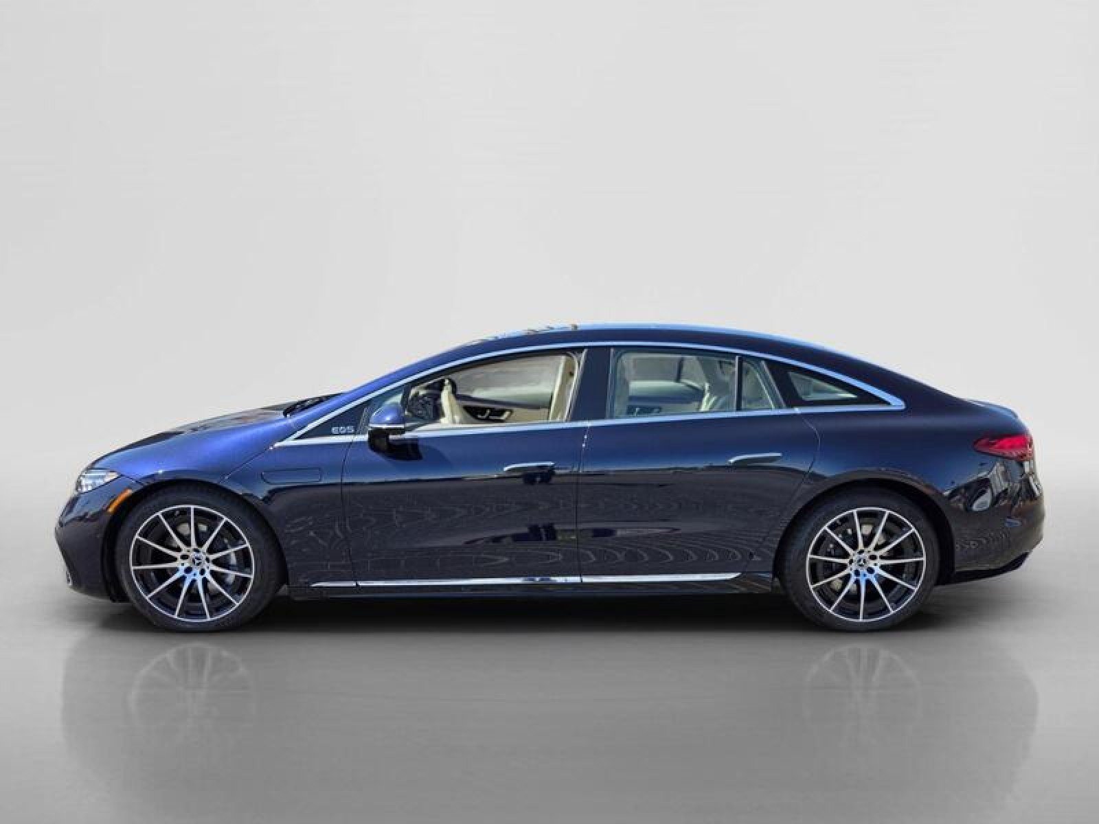 New 2026 Mercedes-Benz EQS 450+ 4MATIC Sedan image 2