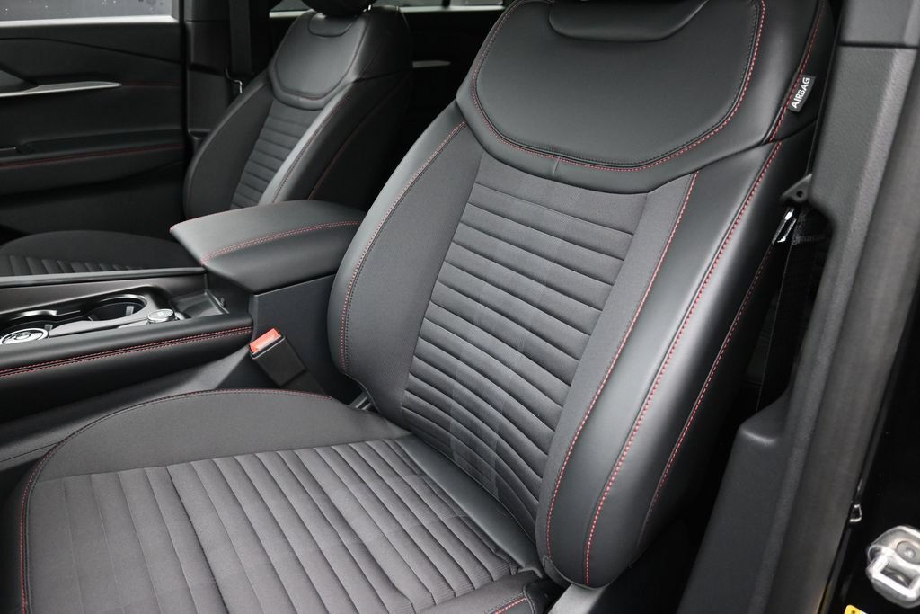 New 2026 Ford Explorer ST-Line RWD image 18