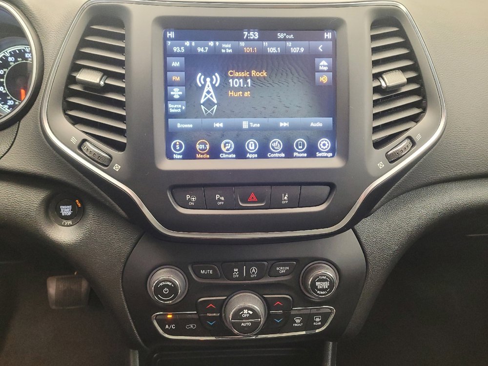 Used 2023 Jeep Cherokee Altitude Lux image 25