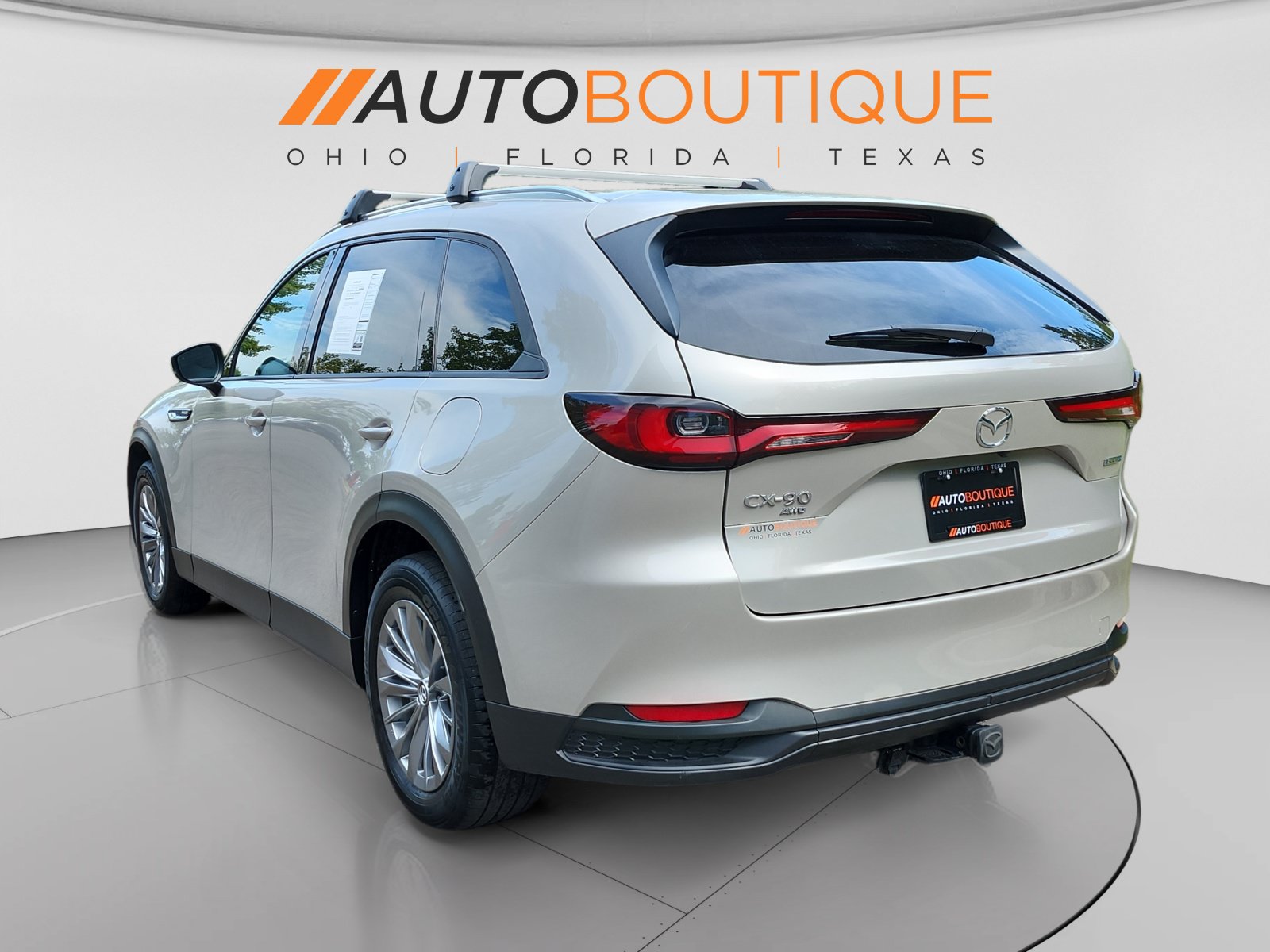 Used 2024 MAZDA CX-90 Plug-In Hybrid w/ Preferred AWD/4WD image 3