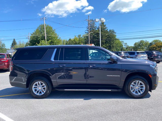 Used 2023 Chevrolet Suburban LS AWD/4WD image 6