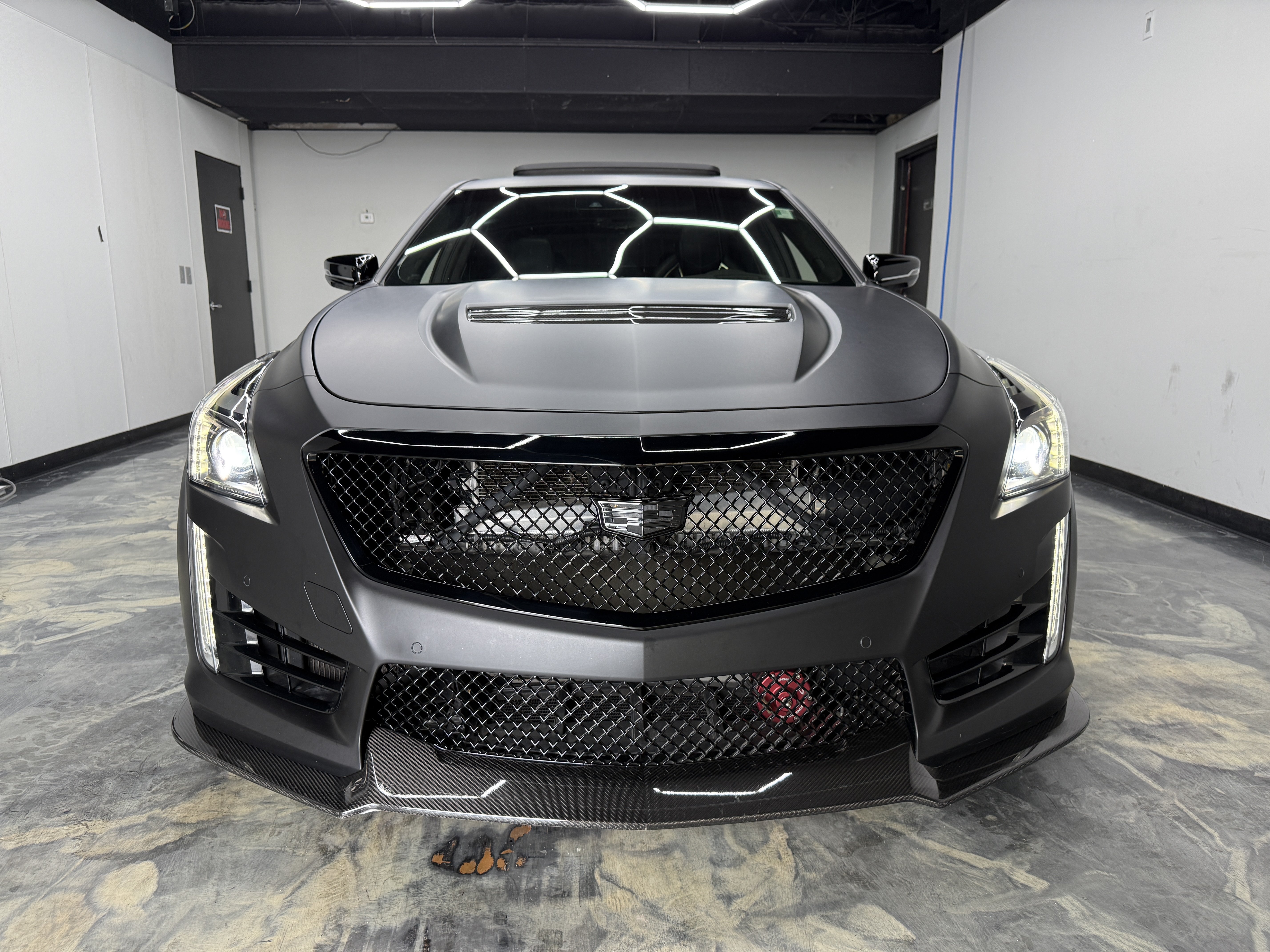 Used 2017 Cadillac CTS V w/ Carbon Fiber Package RWD image 9