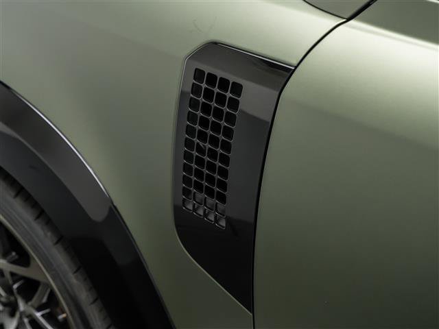 Used 2026 Land Rover Defender 110 X-Dynamic SE AWD/4WD image 40