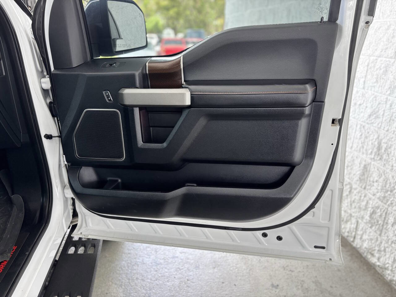 Used 2017 Ford F150 Raptor w/ Equipment Group 802A Luxury image 31