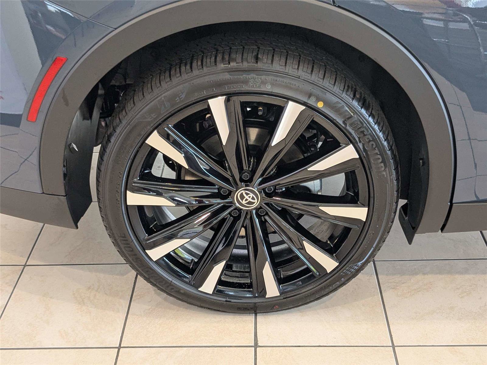 New 2026 Toyota Crown Platinum image 6