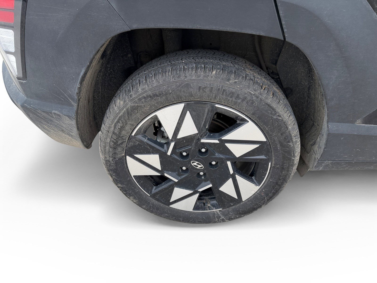 Certified 2025 Hyundai Kona SEL AWD/4WD image 17