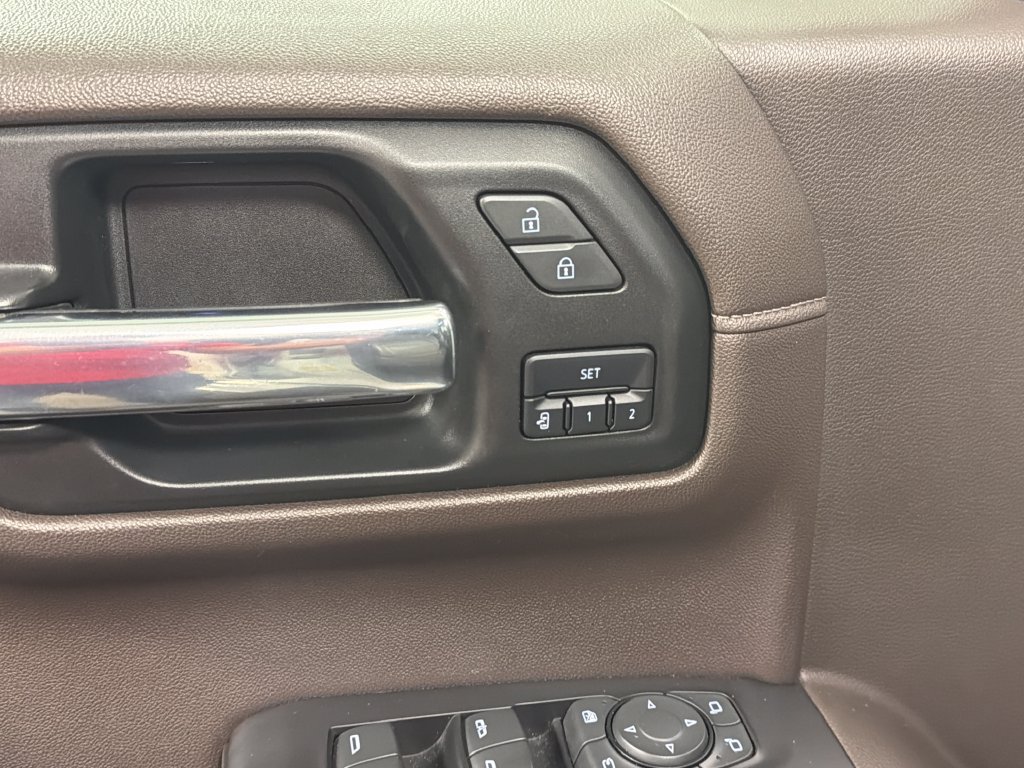Used 2019 GMC Sierra 1500 SLT w/ SLT Premium Plus Package AWD/4WD image 23
