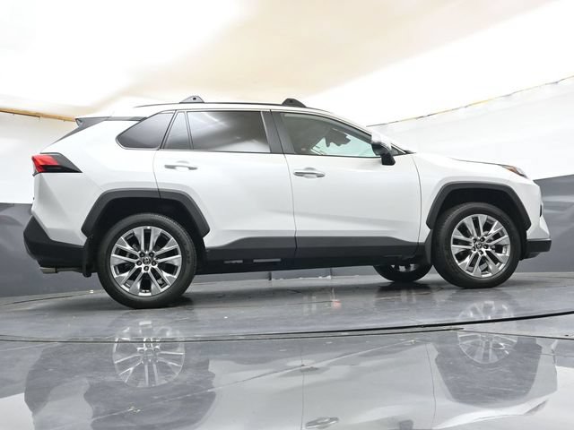 Used 2025 Toyota RAV4 Limited w/ Weather Package AWD/4WD image 34