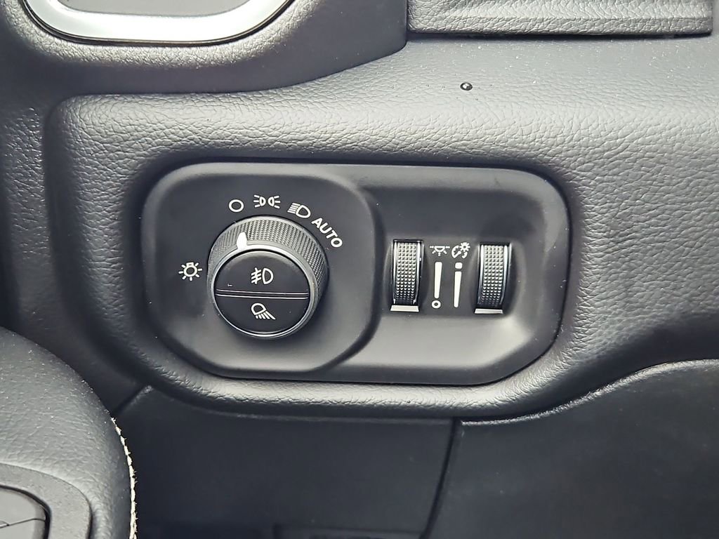 New 2026 RAM 2500 Laramie w/ Night Edition image 18