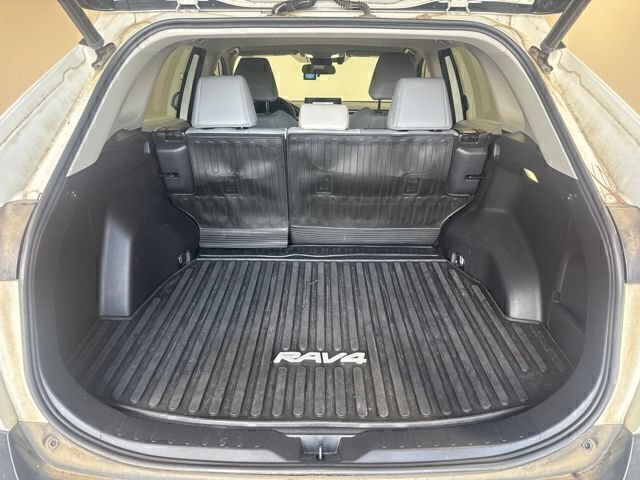 Used 2022 Toyota RAV4 XLE Premium FWD image 23