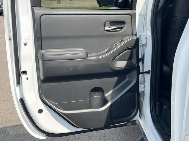 Used 2022 Nissan Frontier Pro-X w/ Pro-X Premium Package RWD image 18