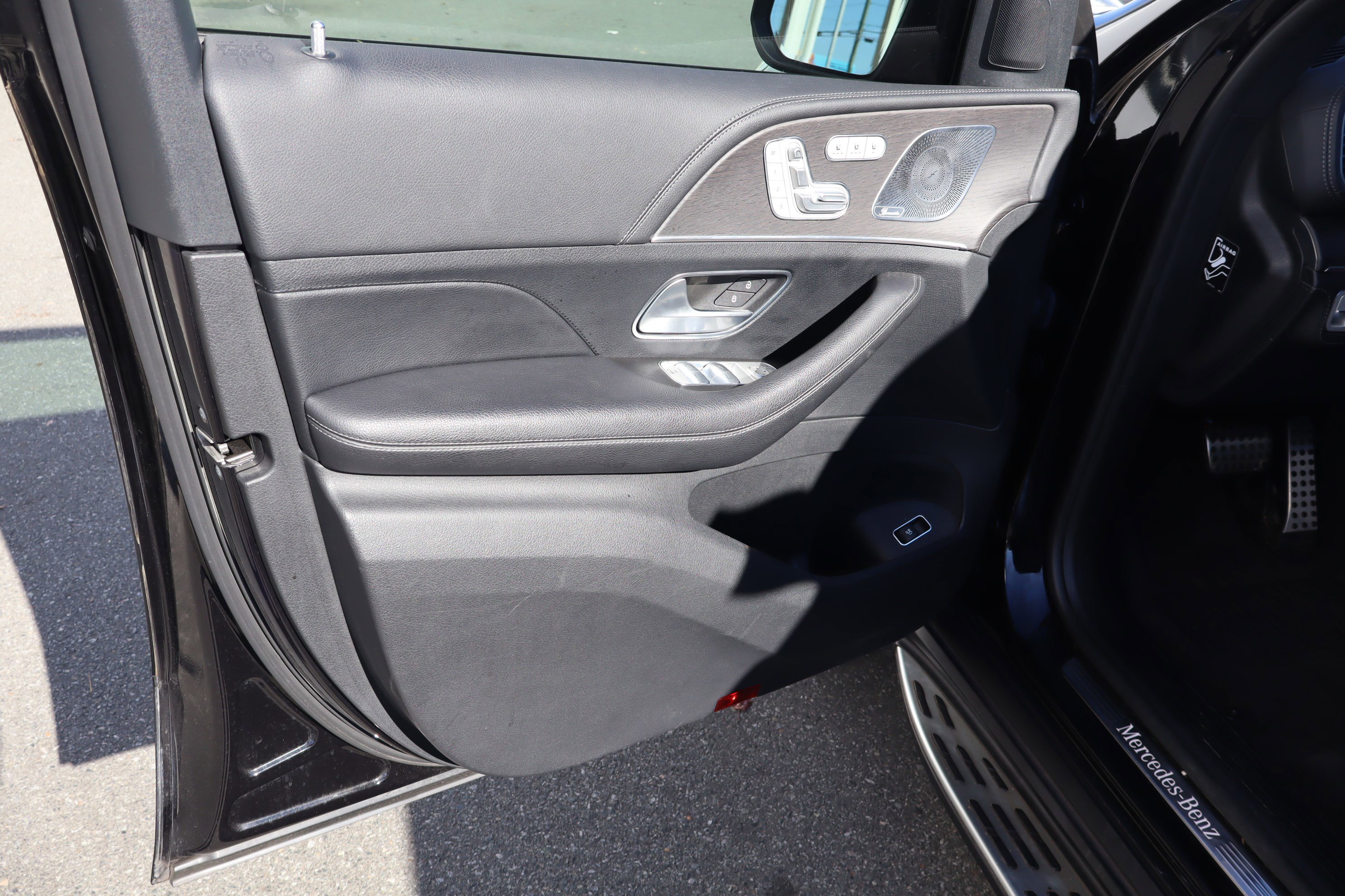 Used 2021 Mercedes-Benz GLS 580 4MATIC image 17