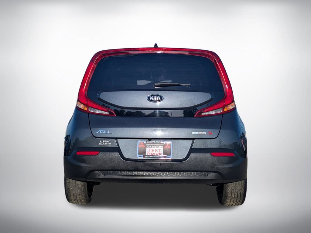 Used 2021 Kia Soul S FWD image 4