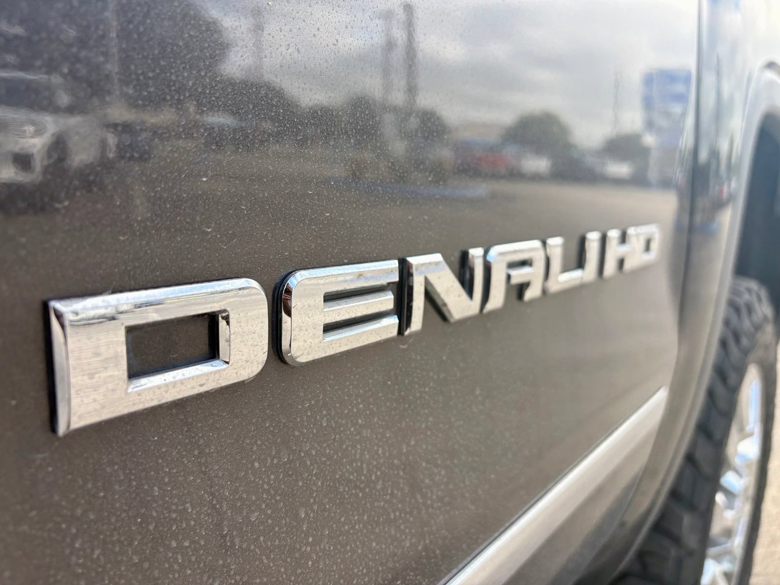 Used 2016 GMC Sierra 2500 Denali w/ Duramax Plus Package AWD/4WD image 14