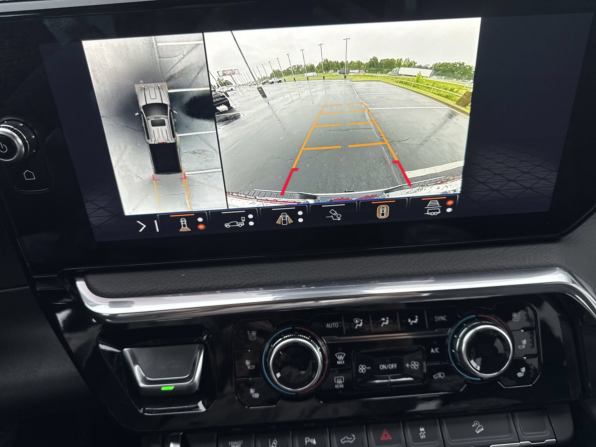 Certified 2025 GMC Sierra 3500 Denali w/ Denali Reserve Package AWD/4WD image 16