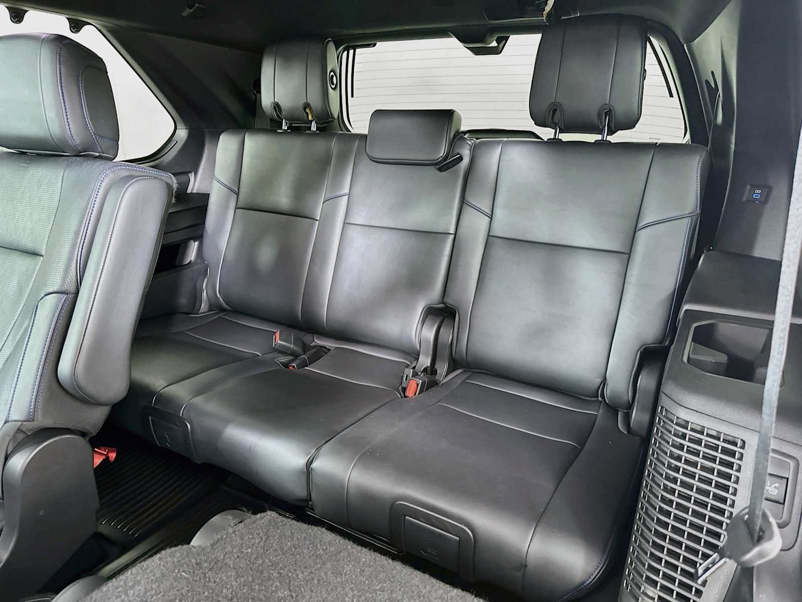 Used 2024 Toyota Sequoia Platinum AWD/4WD image 26