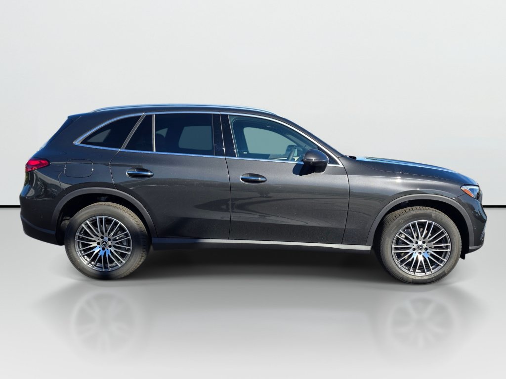 New 2027 Mercedes-Benz GLC 300 4MATIC image 6