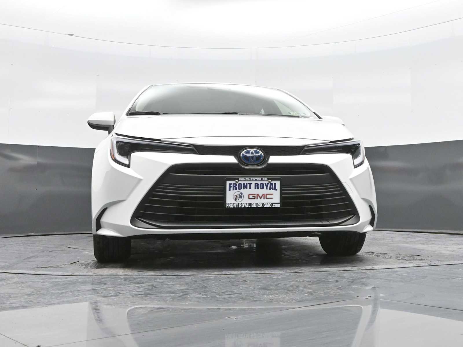 Used 2024 Toyota Corolla LE image 32