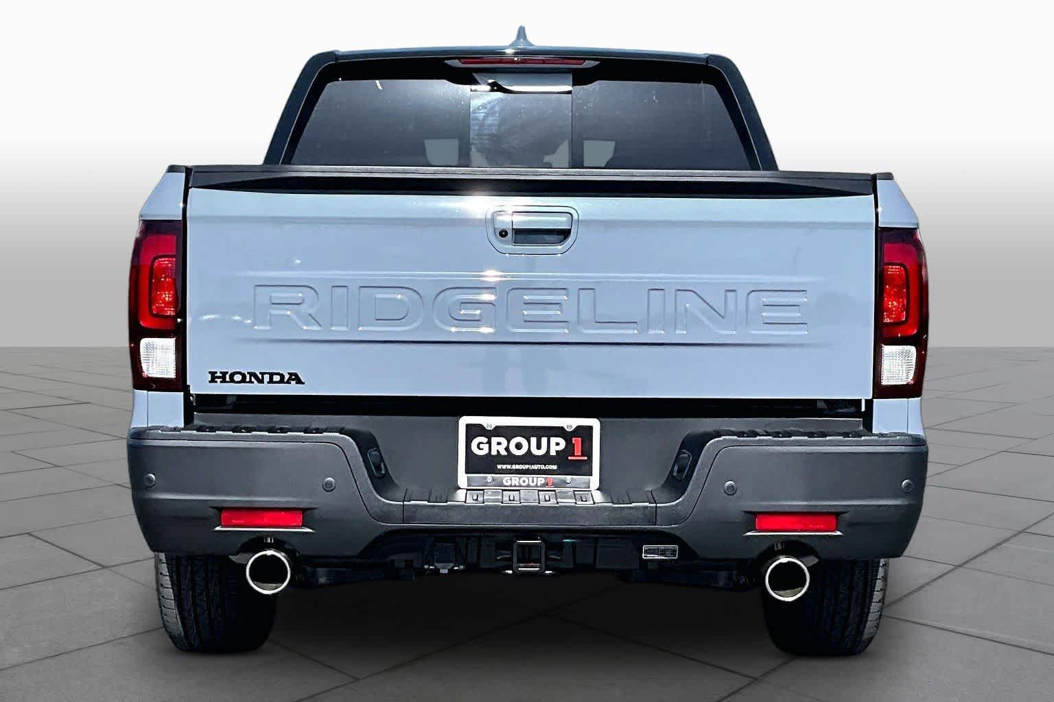 New 2026 Honda Ridgeline Black Edition image 4