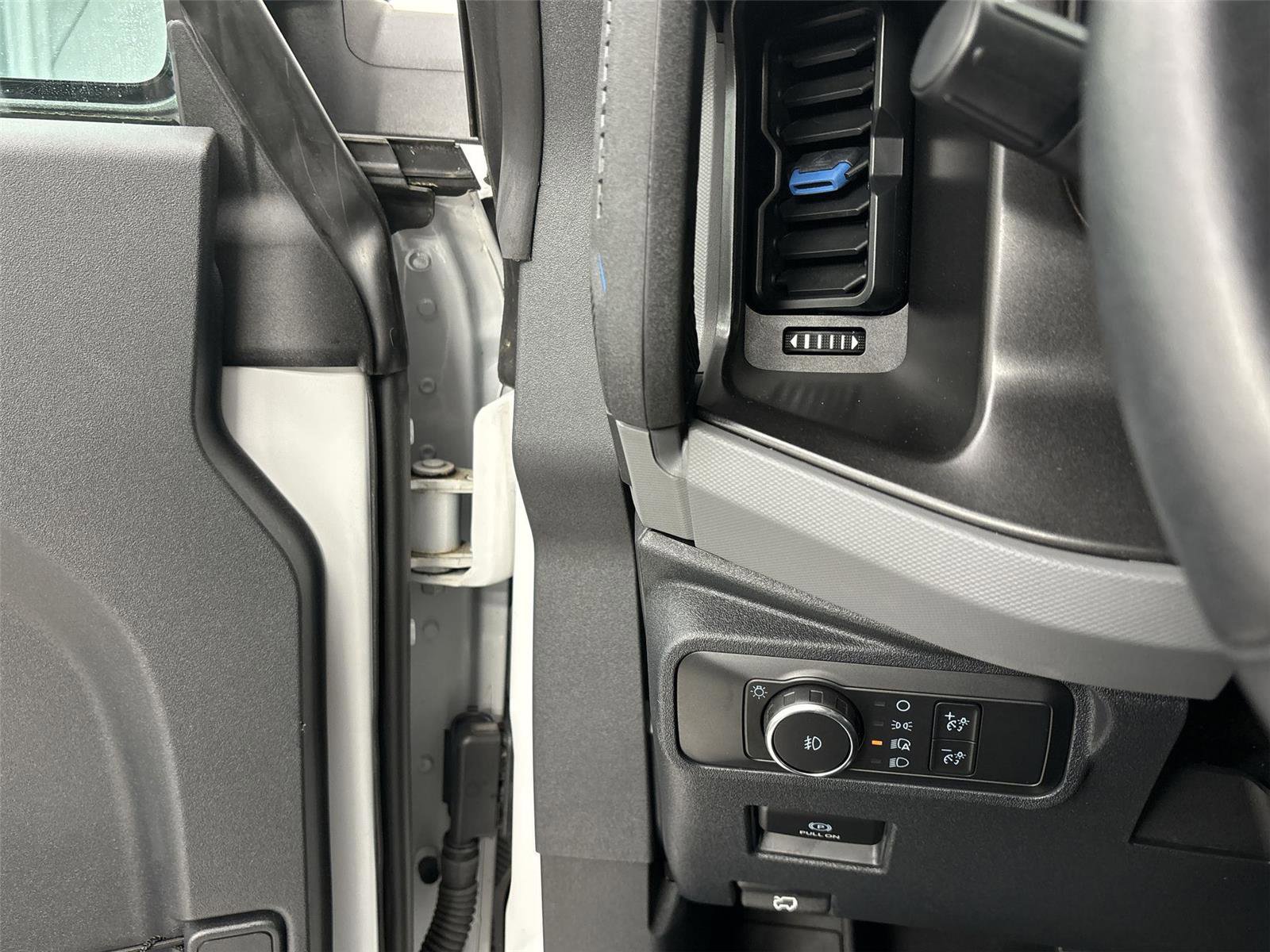 Used 2022 Ford Bronco Black Diamond image 31