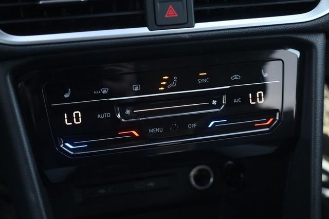 New 2026 Volkswagen Taos SE image 16