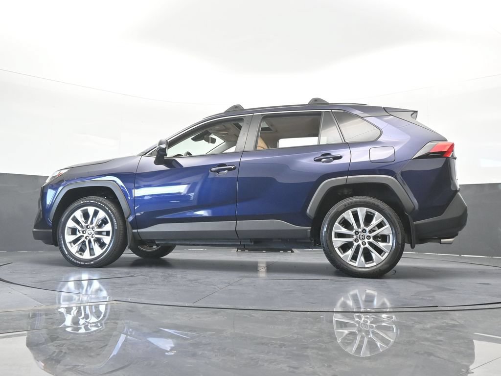 Used 2025 Toyota RAV4 XLE Premium FWD image 59