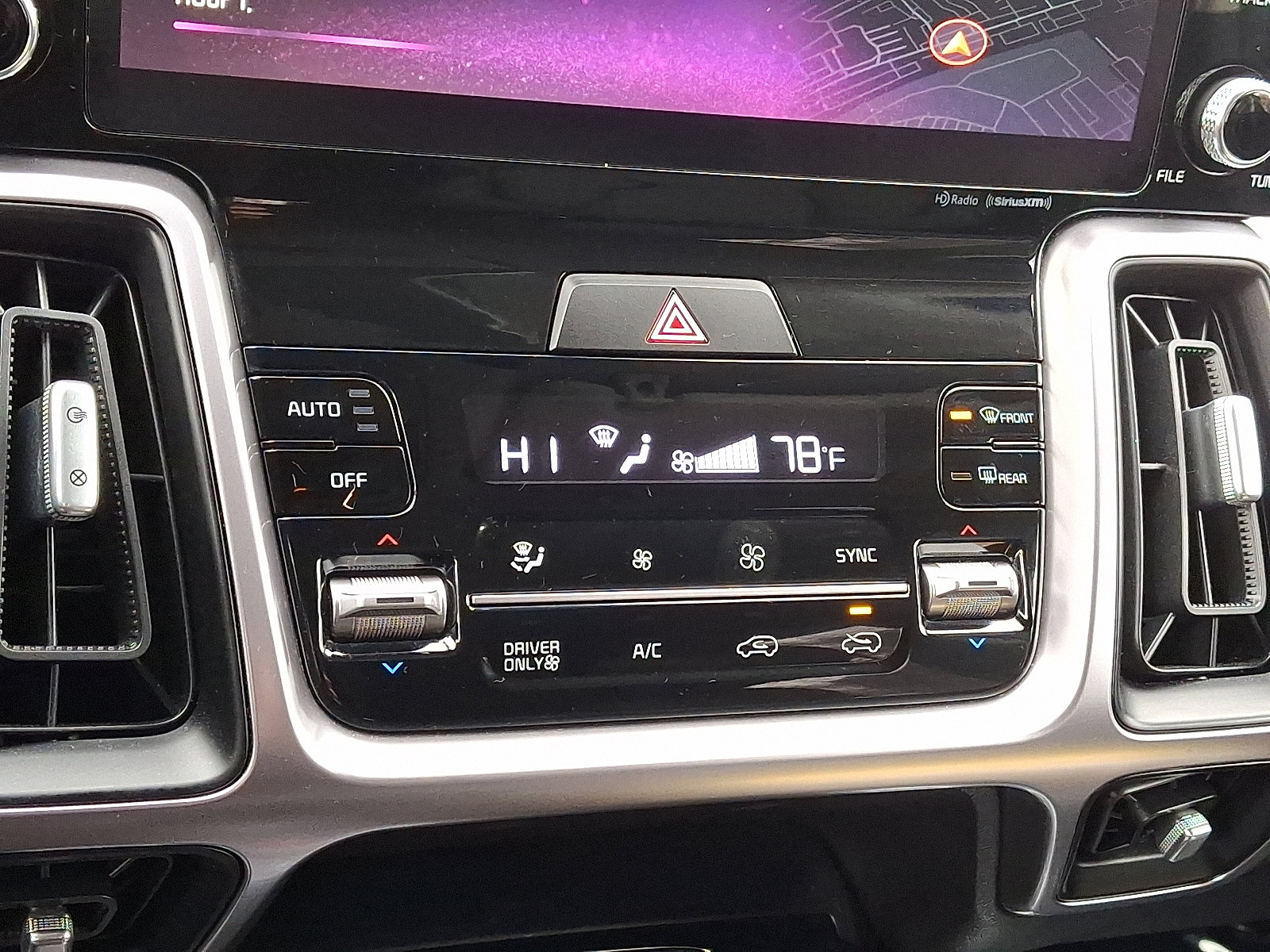 Certified 2023 Kia Sorento EX image 13