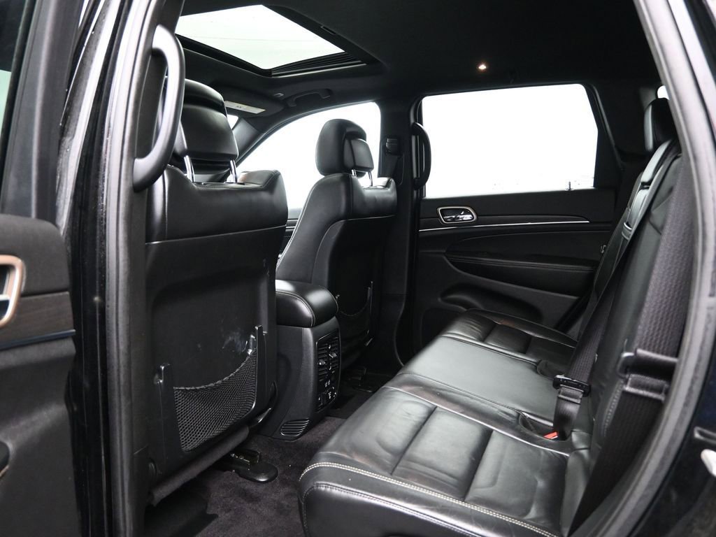 Used 2017 Jeep Grand Cherokee Limited image 27