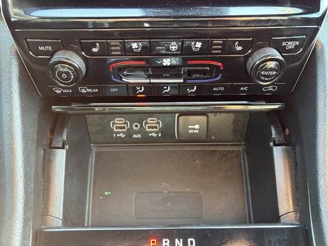 Used 2024 Jeep Grand Cherokee L Limited w/ Luxury Tech Group II image 16